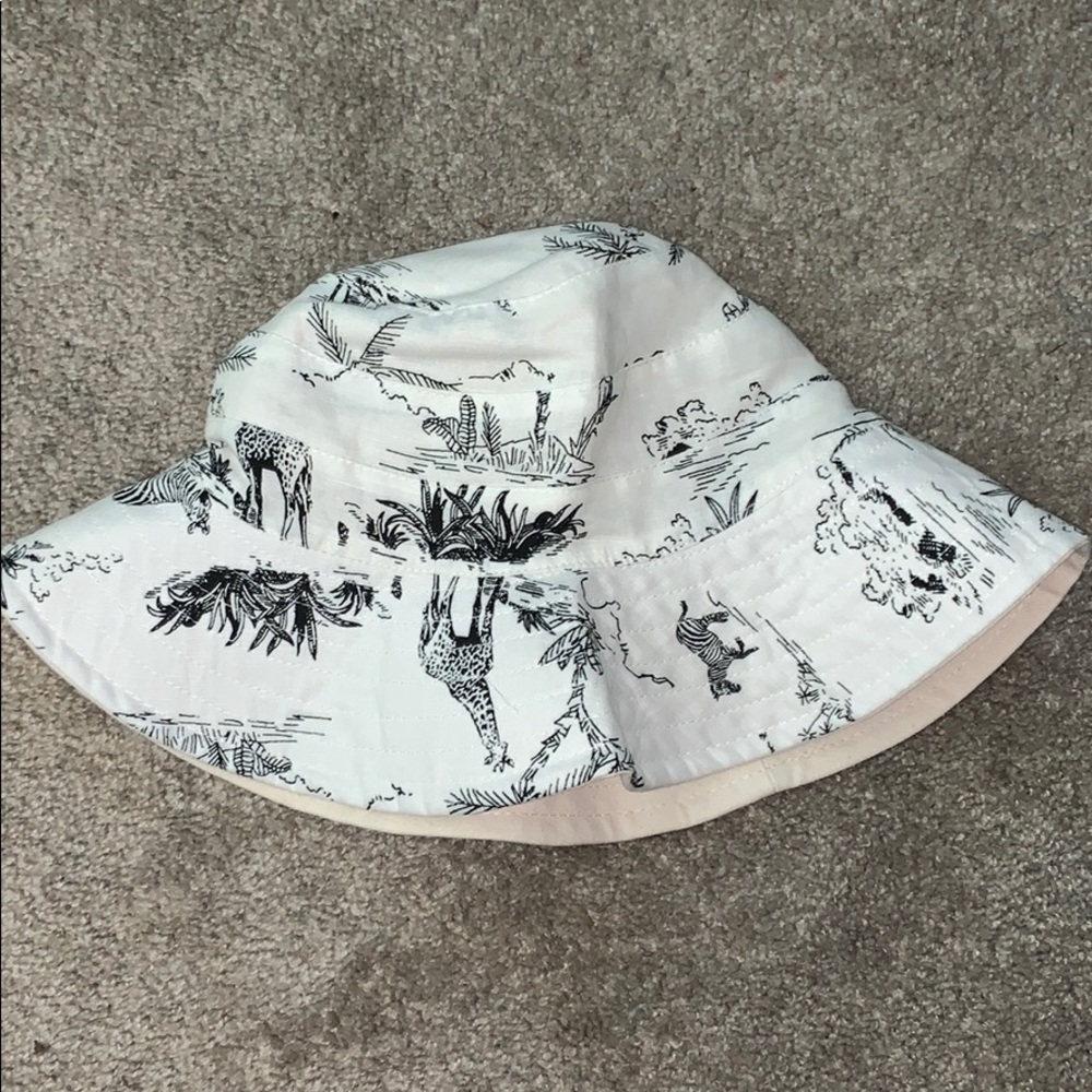 Bucket Hat